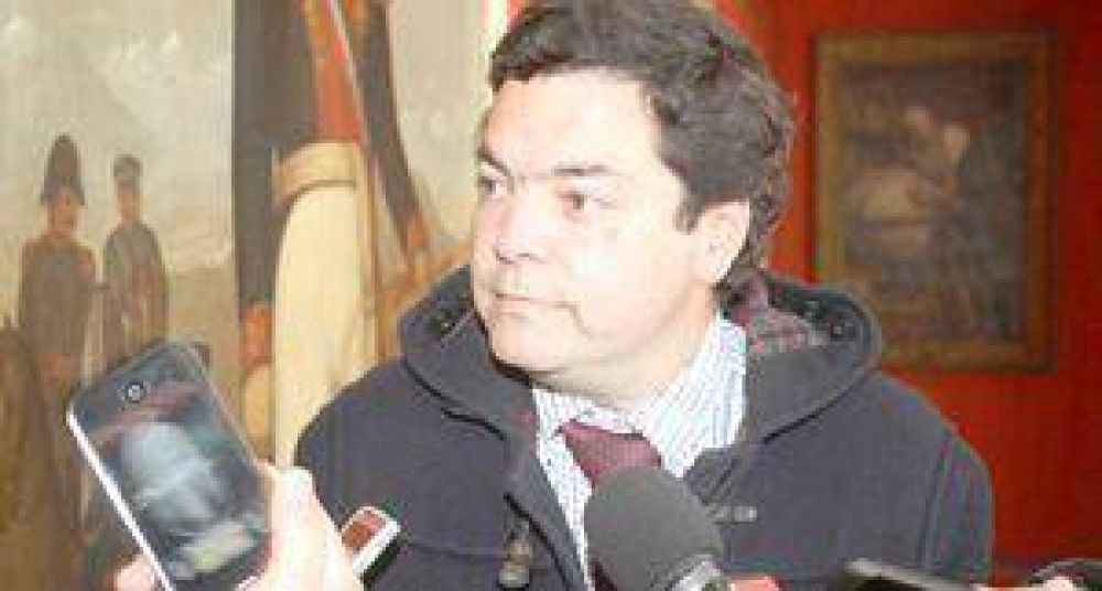 Autoridades de Coquimbo, atentos a la salud de Gioja 