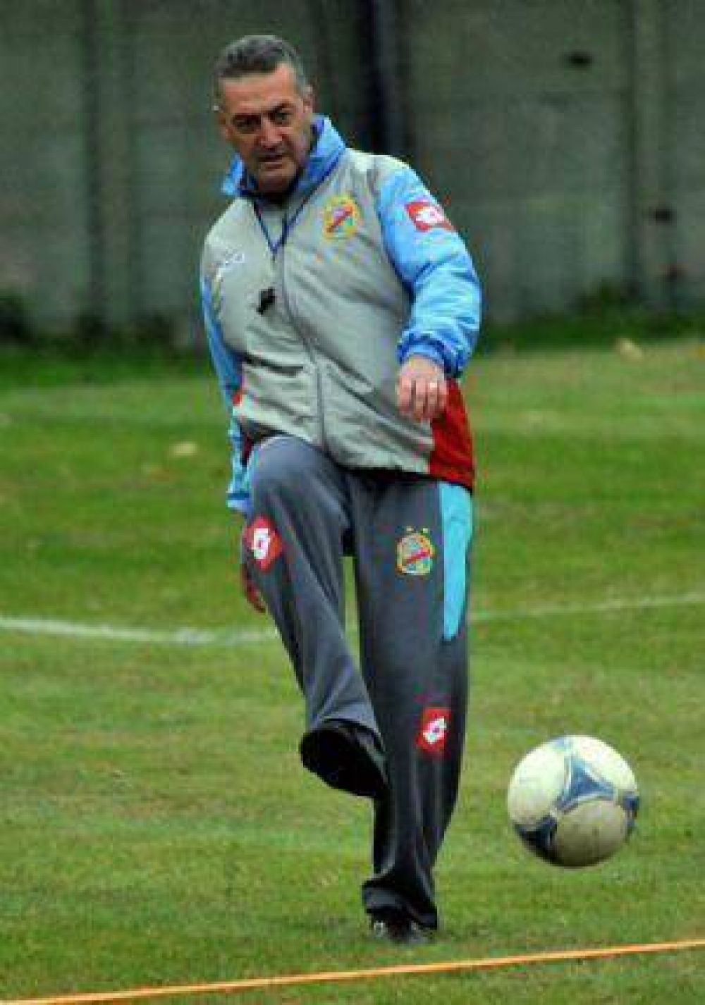 Arsenal: Gustavo Alfaro sin cinco del campen Clausura 2012 va invicto