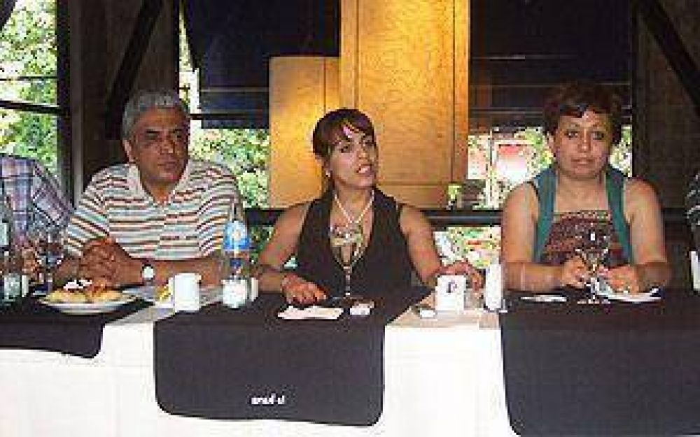 Desde Lomas, Donda carg� contra Insaurralde y Cabandi�