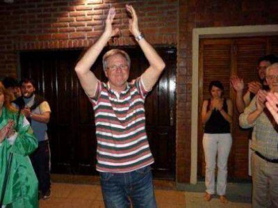 Sergio Lippi seguir� en Sarmiento