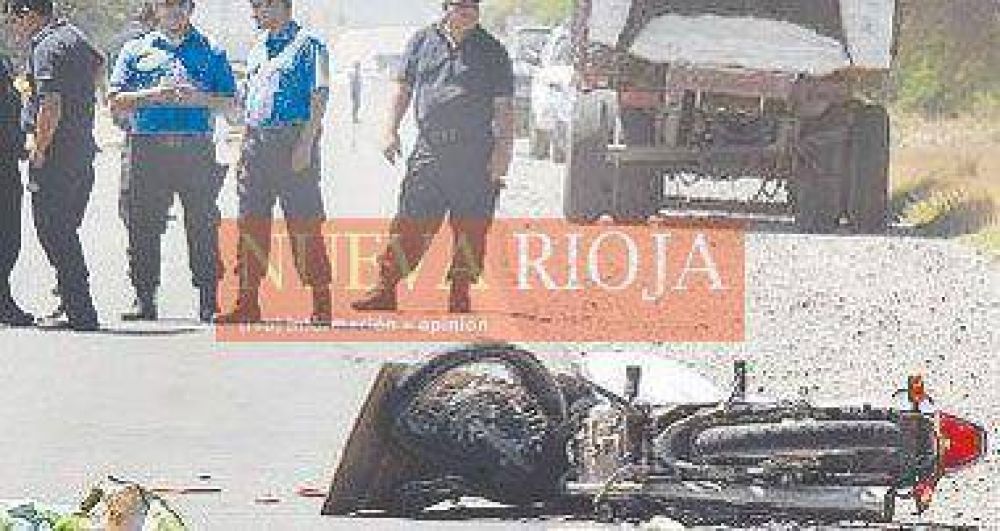 Un riojano muri� al chocar en su moto a un caballo en Catamarca