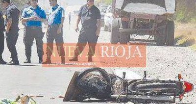Un riojano muri� al chocar en su moto a un caballo en Catamarca
