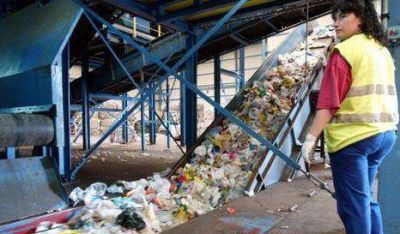 Planean crear centros de reciclaje de residuos