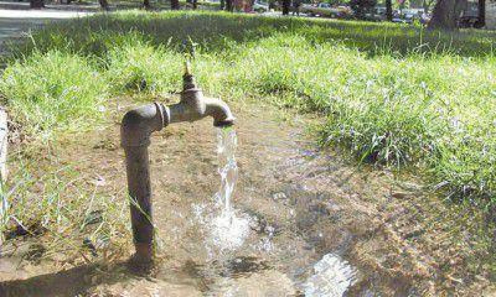 Aysam y el Epas reconocen que no pueden controlar el derroche de agua potable