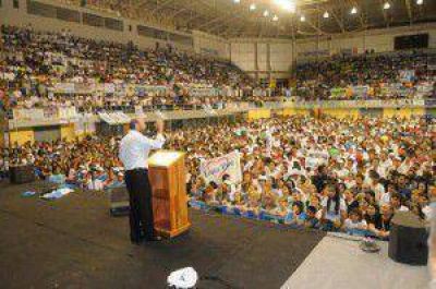 Gran acto peronista para evocar el D�a de la Lealtad