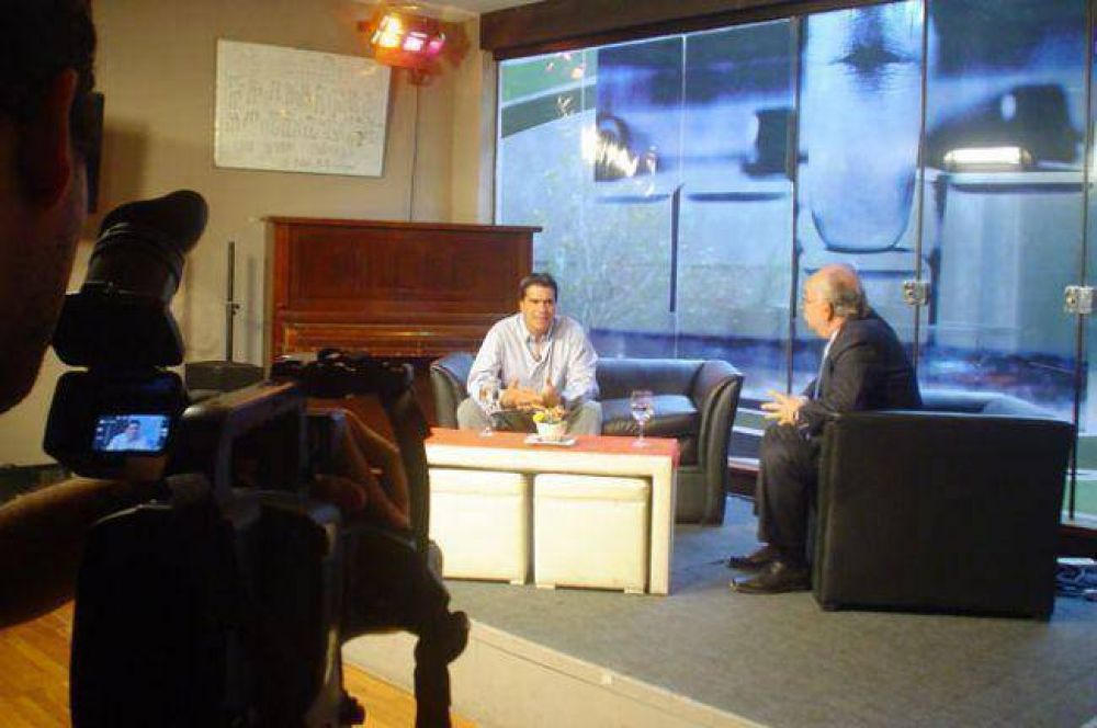 Jorge Capitanich: �Cortar cinta es un acto pol�tico�