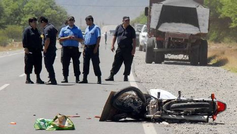 Fallecieron dos mujeres tras impactar con un cami�n en ruta 38