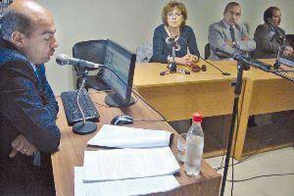 El tribunal, sobre el caso Eliana: "Fue un crimen pasional; �l era abusivo y ella, hist�rica"