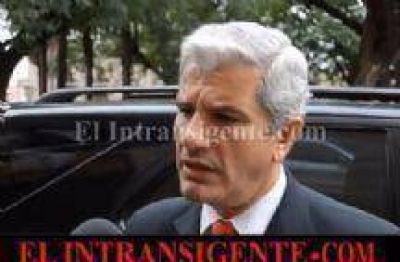 La guerra de campa�a: Andr�s Zottos sigue atacando al Gobierno al cual pertenece