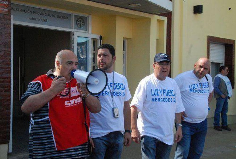 Los dos gremios de Luz y Fuerza, de paro