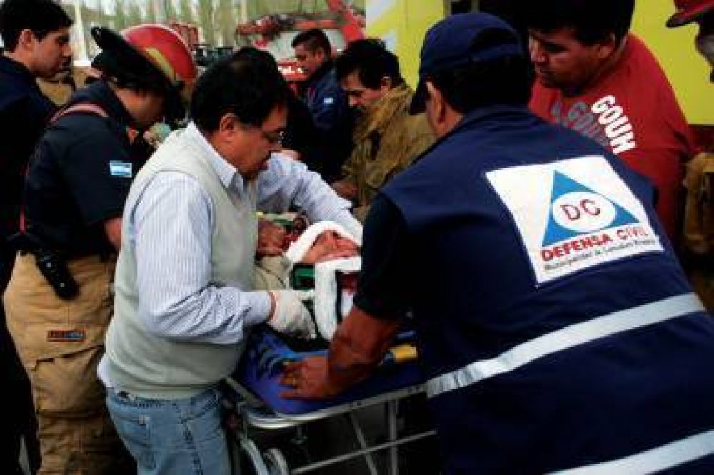 Un hombre de 97 a�os sufre un violento choque cuando conduc�a por la ruta