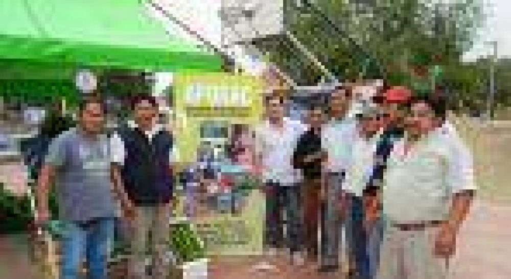 Feria itinerante de emprendedores y peque�os productoresFeria itinerante de emprendedores y peque�os productores