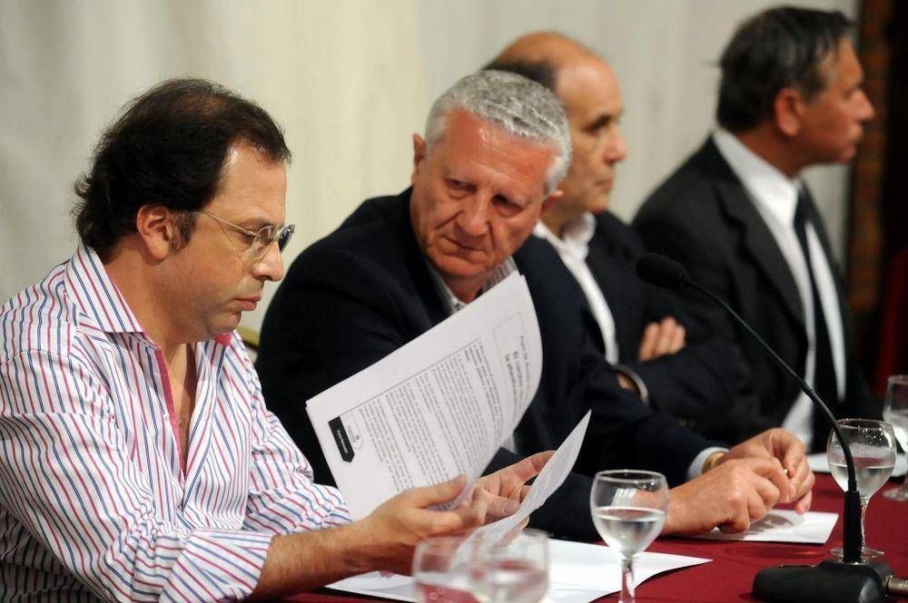 Giustozzi present� un plan hidr�ulico y se quej� de las �tres I: inseguridad, inflaci�n e infraestructura�