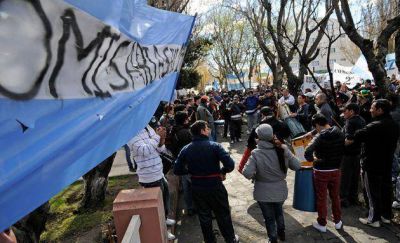 Con un acta firmada ante el Gobernador, hubo principio de acuerdo con la polic�a