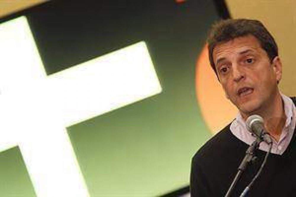 Sergio Massa aclar� que no sacar�a F�tbol para Todos, pero le har�a cambios