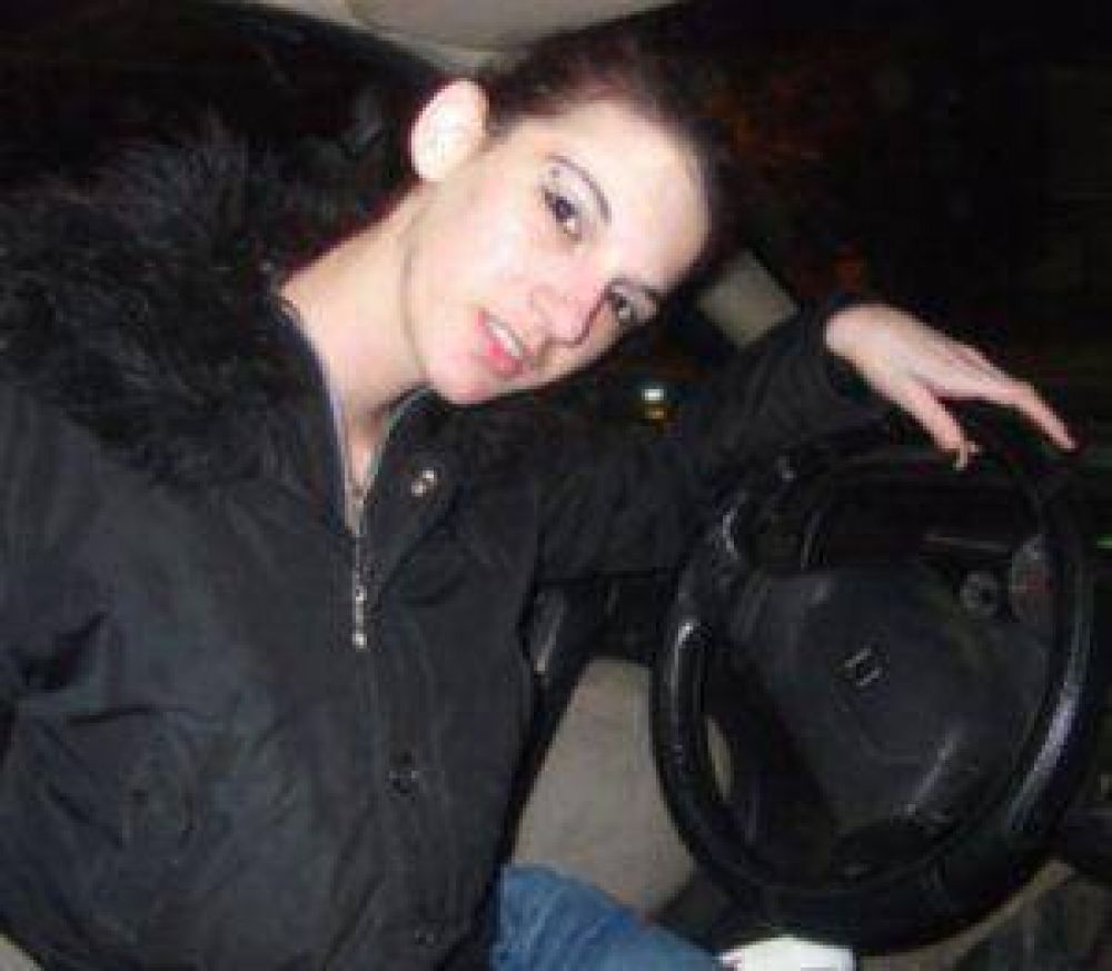 Desesperada b�squeda de una joven en Bah�a Blanca