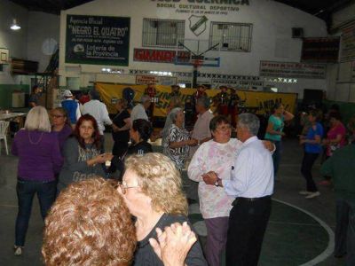 Encuentro recreativo de adultos mayores