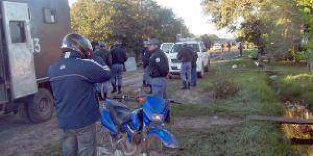 Allanan viviendas en el barrio 20 de Julio por un caso de abuso de arma