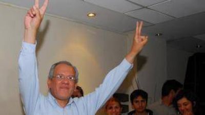 �La oposici�n habla de soluciones m�gicas, el Gobierno en cambio, de compromiso, trabajo y dedicaci�n�