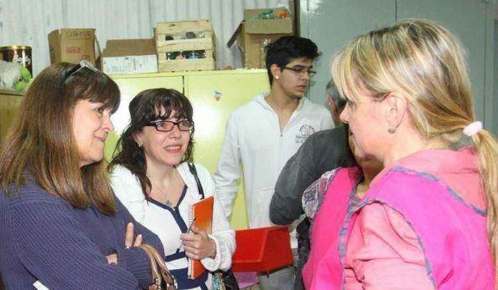 San Martín: Nancy Katopodis se reunió con vecinos de Chilavert y Villa Zagala