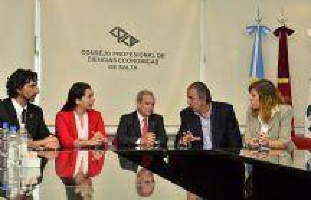 Rodolfo Urtubey se reuni� con el Presidente del Consejo Profesional de Ciencias Econ�micas
