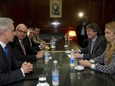 La metal�rgica Acindar le anunci� al gobierno una inversi�n de 578 millones