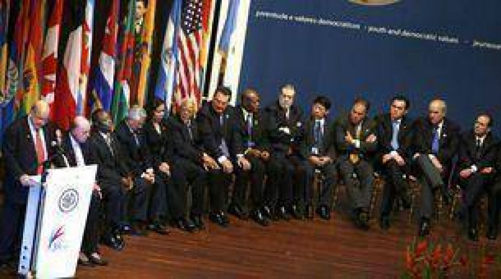 Se aplaz� el debate del regreso de Cuba a OEA