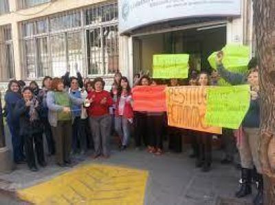 Paro en la Secretar�a de Igualdad de Oportunidades: �Nos pareci� violento que la Ministra Pace no conozca nuestros pedidos"