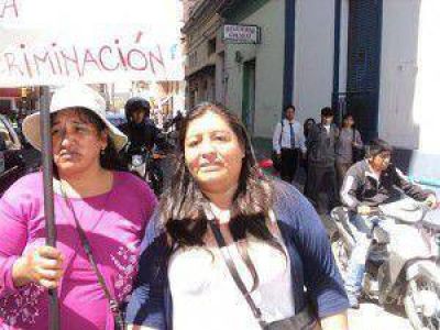 Padres y estudiantes de la escuela Marina Vilte denuncian discriminaci�n por parte del gobierno de Fellner