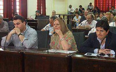 Lanus: Insultos y clima tenso en la previa de la sesi�n del Concejo