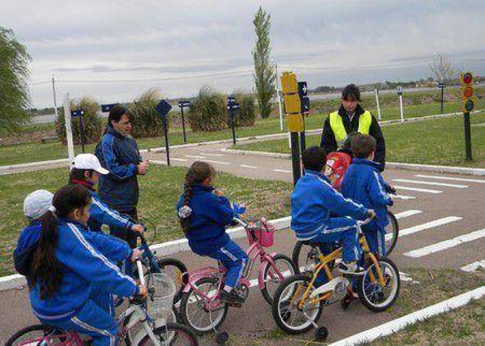 Educacin vial para los chicos en el Parque Don Toms
