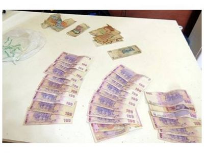 Robaron una billetera con 3.000 pesos y ocultaron el dinero en un paquete de yerba