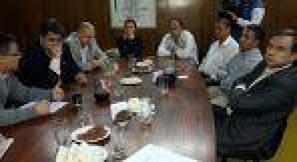 Jacquet, Snopek y Lembo se reunieron con la Uni�n de Empresarios de Jujuy