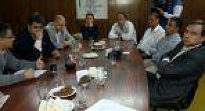 Jacquet, Snopek y Lembo se reunieron con la Uni�n de Empresarios de Jujuy