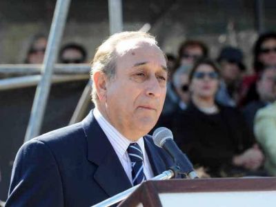 El Ministro de Seguridad de la Naci�n posterg� su visita a Mendoza y finalmente llegar� ma�ana