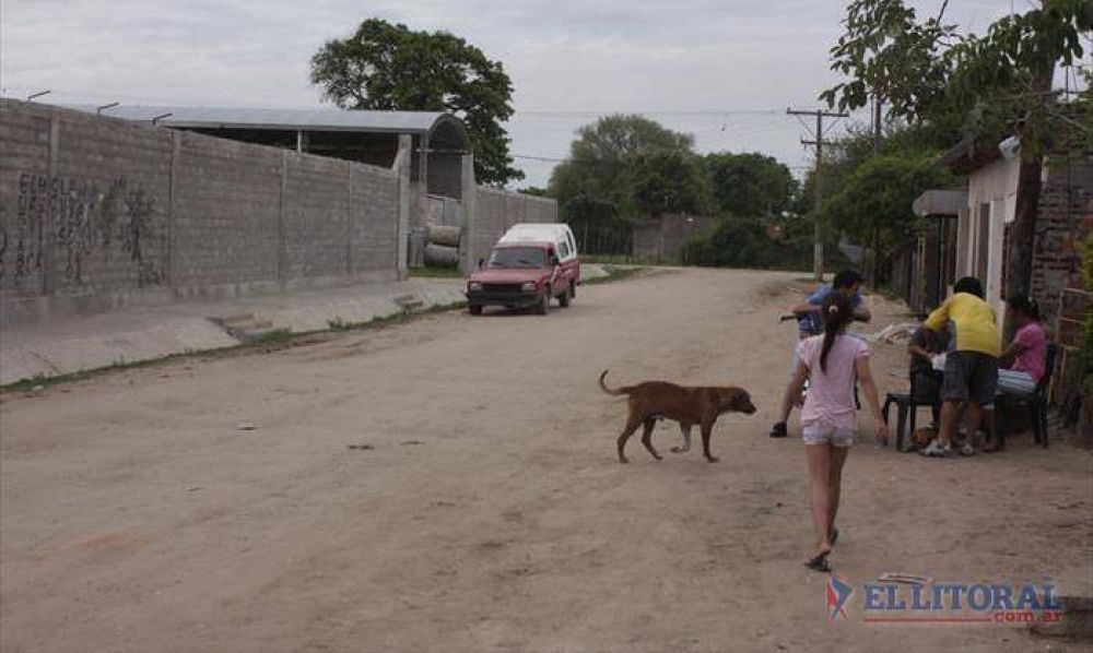 Barrio R�o Paran�: tras las notificaciones, Provincia y Municipio acercaron respuestas