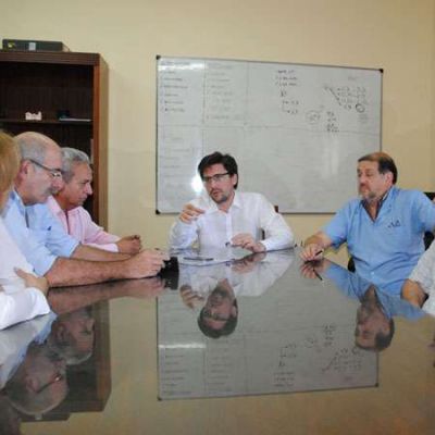 El ministro de Salud anunci� pase a planta de personal