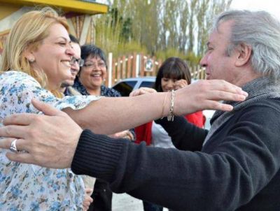 El Gobernador Peralta explic� los alcances del decreto de pase a planta de a cooperativistas