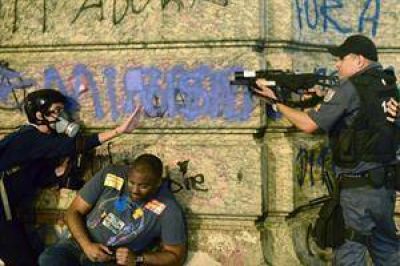 Los grupos anarquistas irrumpen con fuerza en las protestas de Brasil