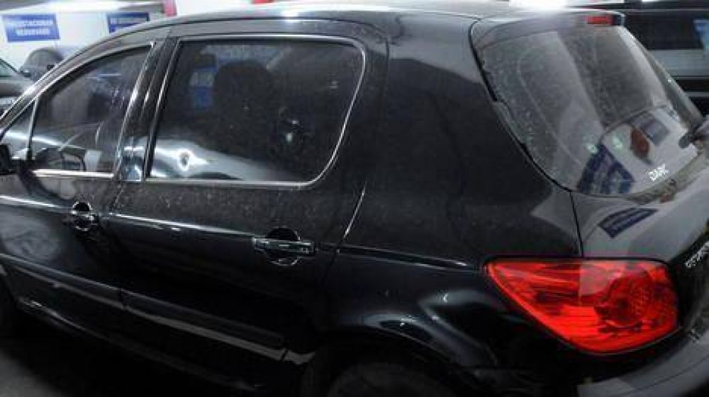 Detuvieron a la m�dica que bale� un auto porque estaba en su cochera fija