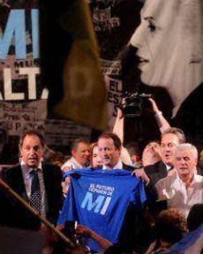 Scioli pidi� lealtad a los "nuevos derechos logrados"