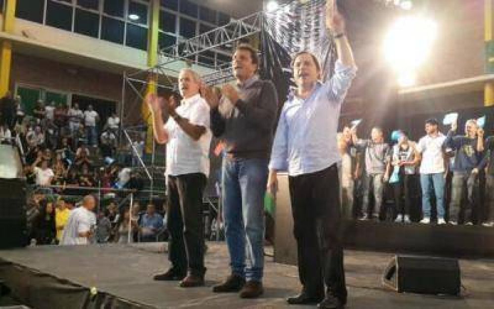 Massa encabez� acto del D�a de la Lealtad de Almirante Brown