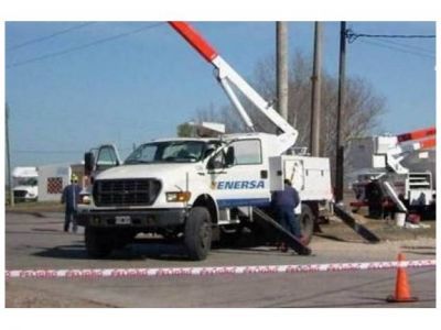 Un gigantesco apag�n afect� ayer al mediod�a a un tercio de Entre R�os