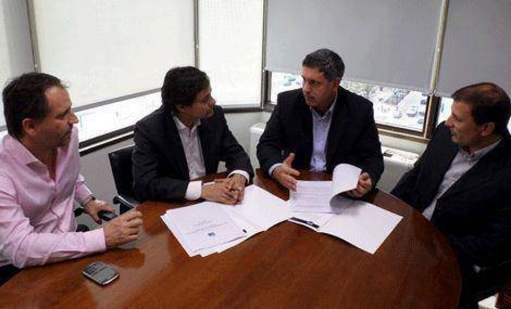 El Municipio y EDEN acordaron un plan de inversiones de 10 millones de pesos 
