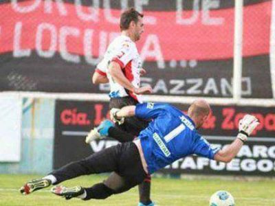 Patronato: Diego Osella repetir�a el equipo para recibir a Talleres 