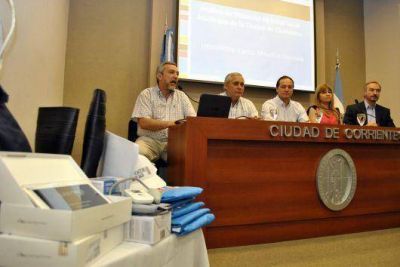 Camau junto a Fabi�n R�os entregaron equipamiento para mejorar la salud en los barrios