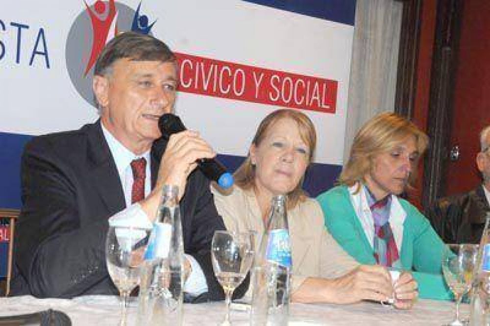 Stolbizer conf�a en recibir el voto de "muchos peronistas defraudados"