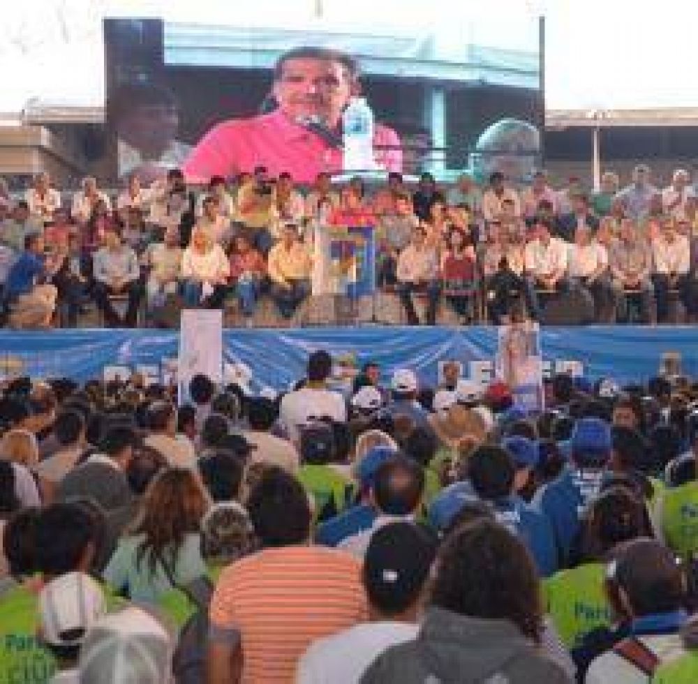 En el D�a de la Lealtad, el oficialismo hizo una fuerte autocr�tica