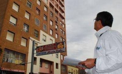 Era un edificio de 13 pisos pero figuraba como terreno bald�o