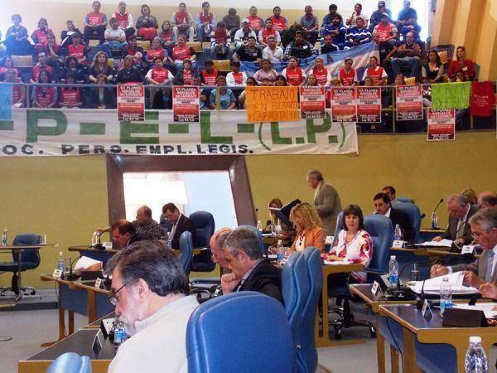 Jorge contra los diputados: �Rompen las prescripciones constitucionales�
